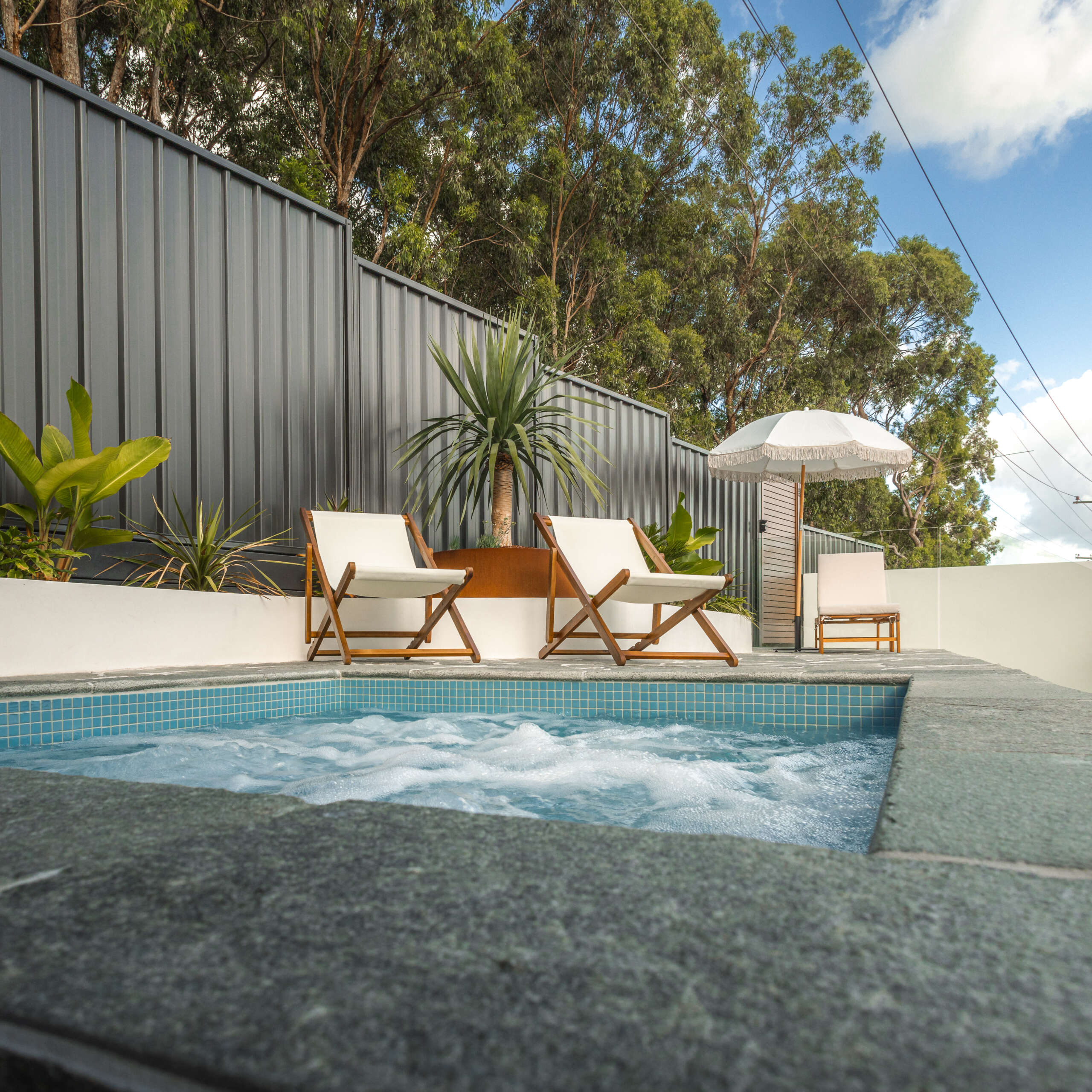 Eleebana Photo Three